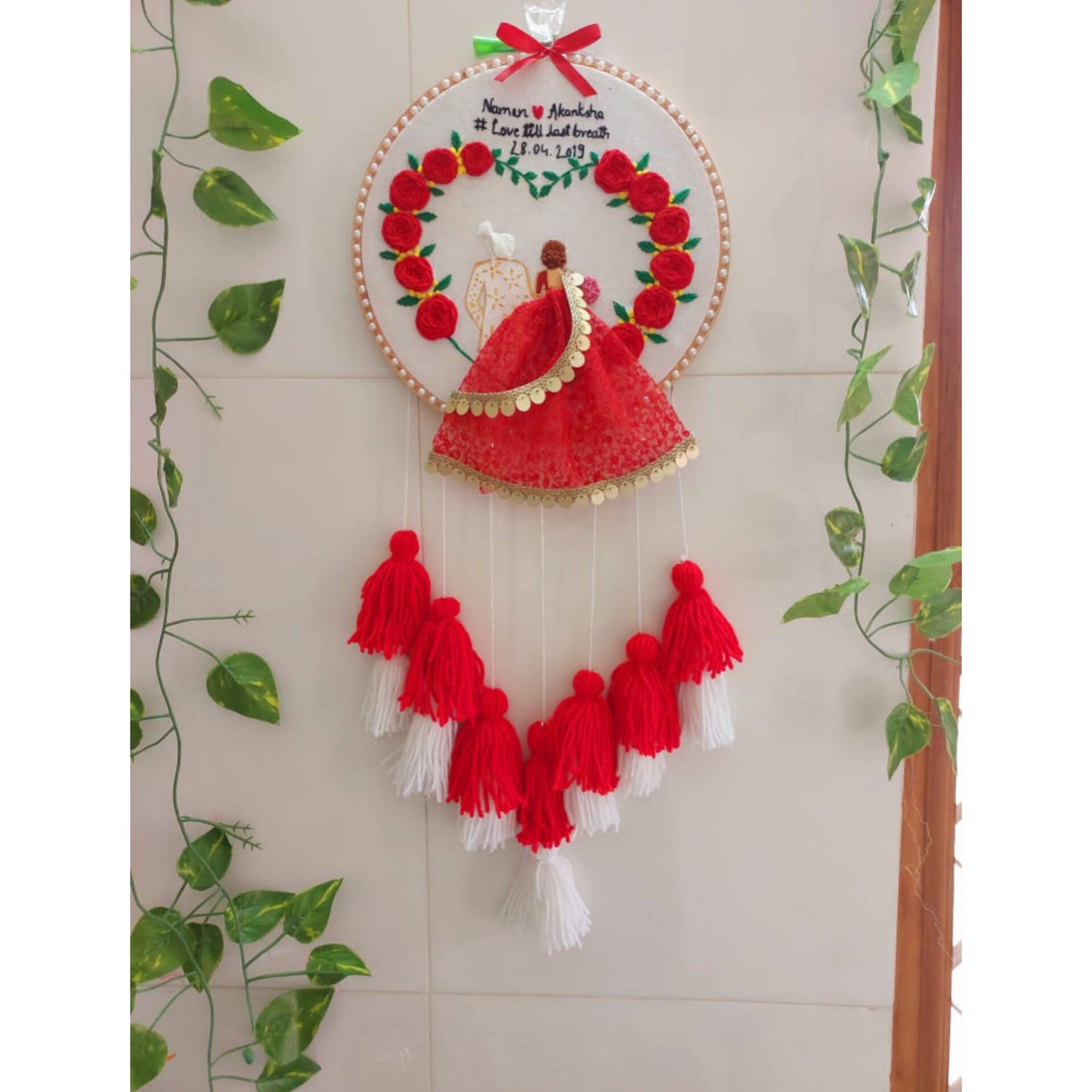 Couple Dress Embroidery Hoop With A Heart 1.0