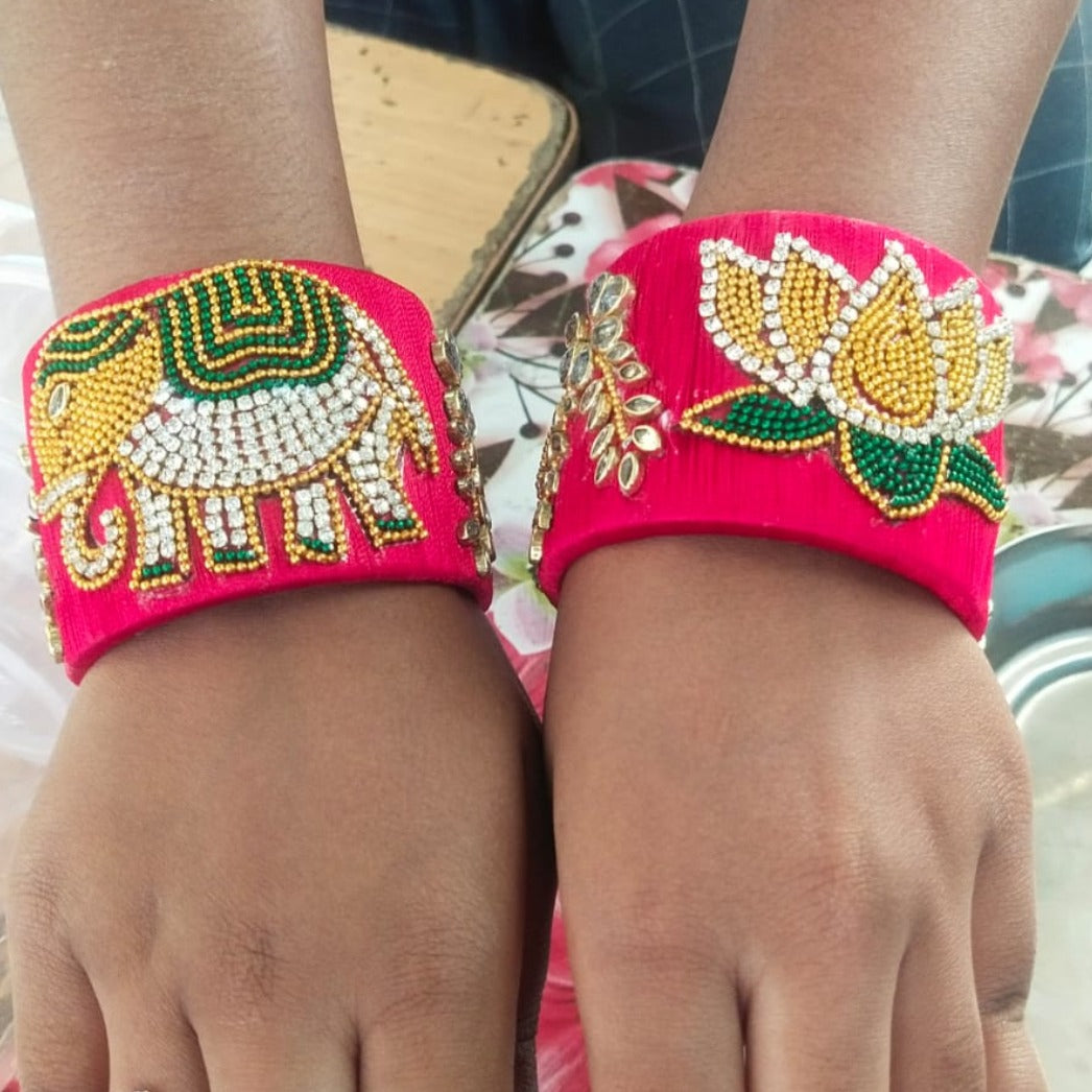 Thread Bangle Set