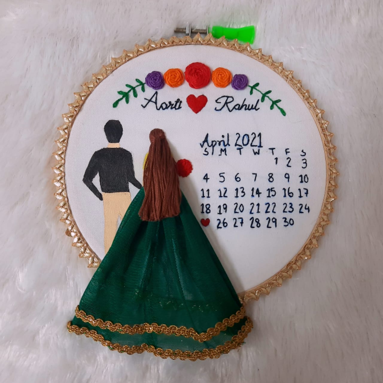 Couple Embroidery Hoop 7.0