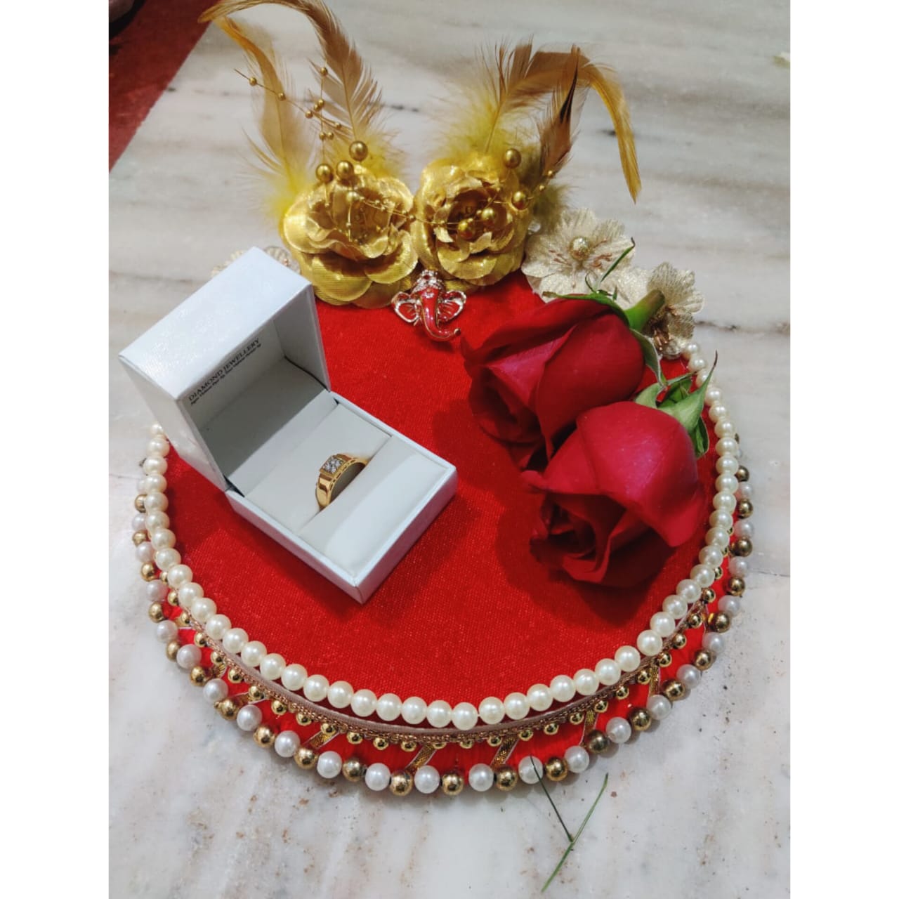 Red Moti Look Ring Platter