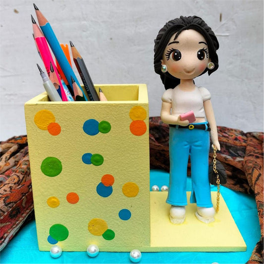 Sculpture Pen Holder